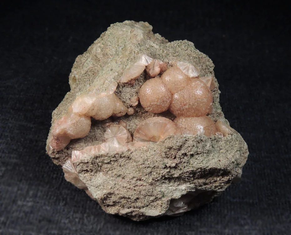 Mineral photo of Wavellite from locality Třenice, Czech Republic