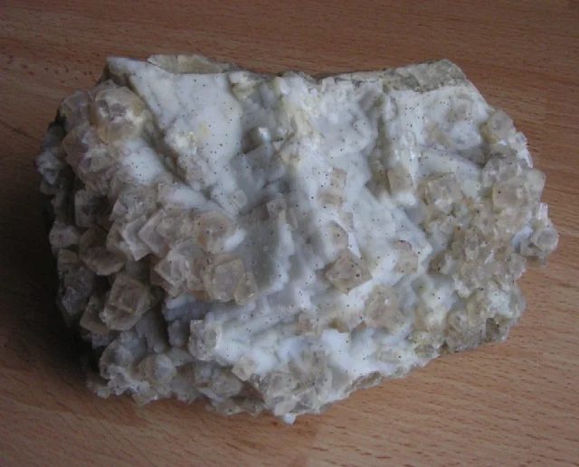 Mineral photo of Fluorite, Quartz from locality Běstvina, Czech Republic