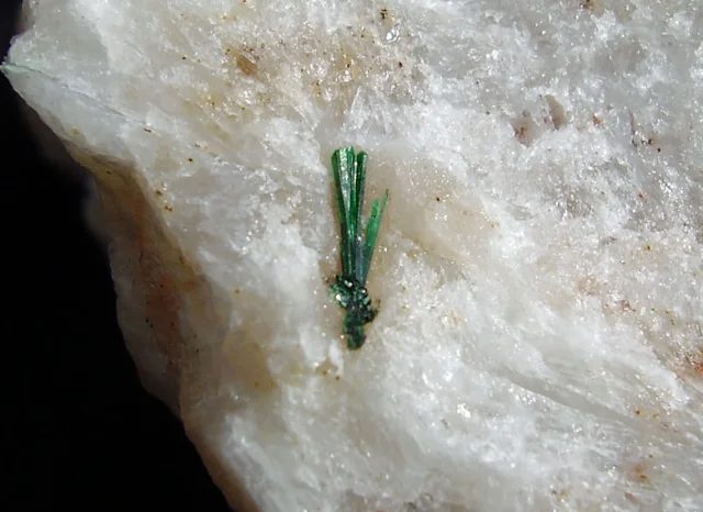 Mineral photo of Malachite from locality Borovec, Czech Republic