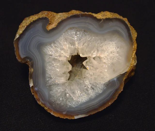 Mineral photo of Agate from locality Morcinov, Czech Republic