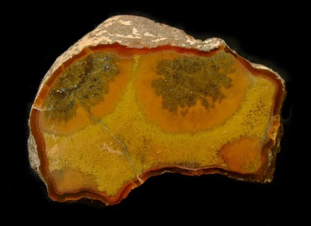 Mineral photo of Agate from locality Doubravice, Czech Republic