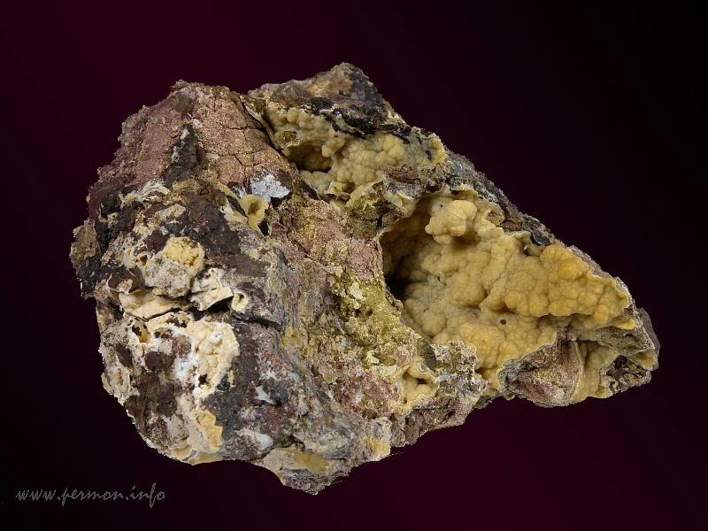 Mineral photo of Quartz (var. chalcedony) from locality Vrančice, Czech Republic
