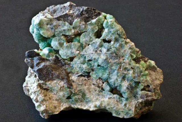 Mineral photo of Wavellite from locality Hot Springs - Arkansas, United States of America