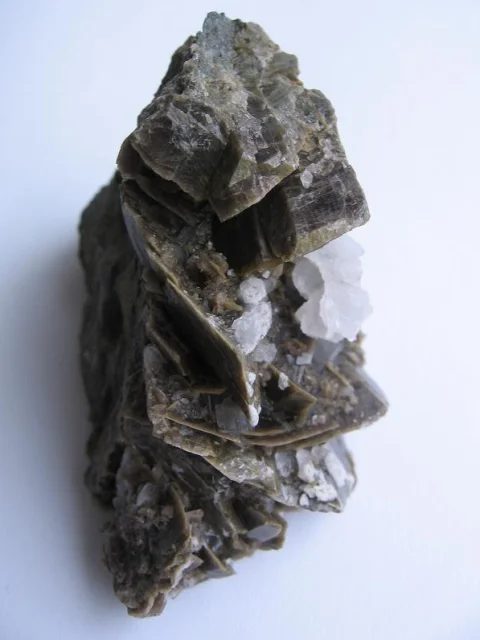 Axinite