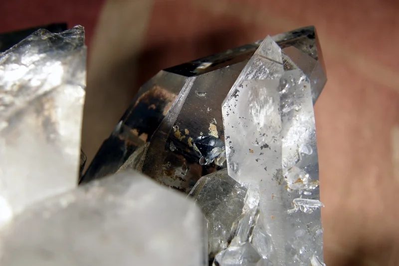 Anatase, Quartz (var. rock crystal)