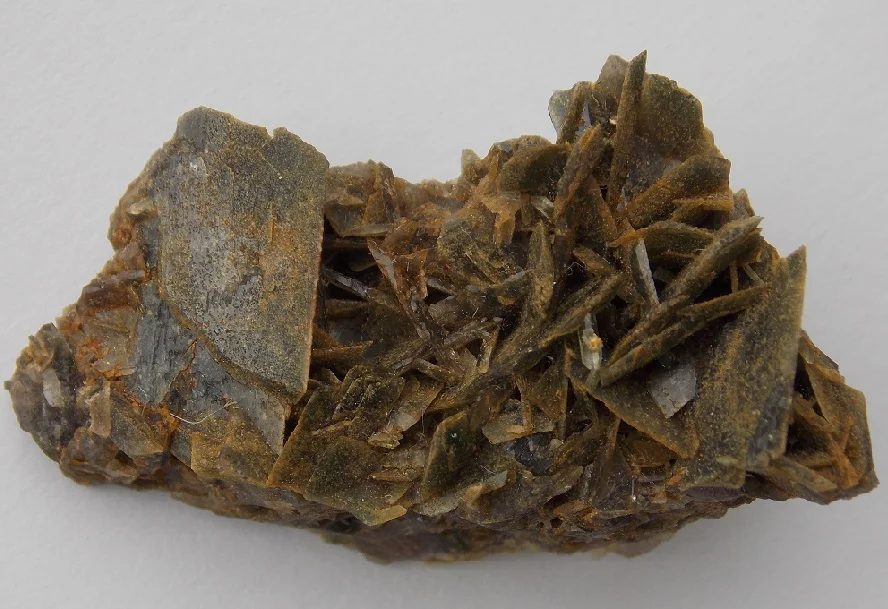 Axinite-(Fe)
