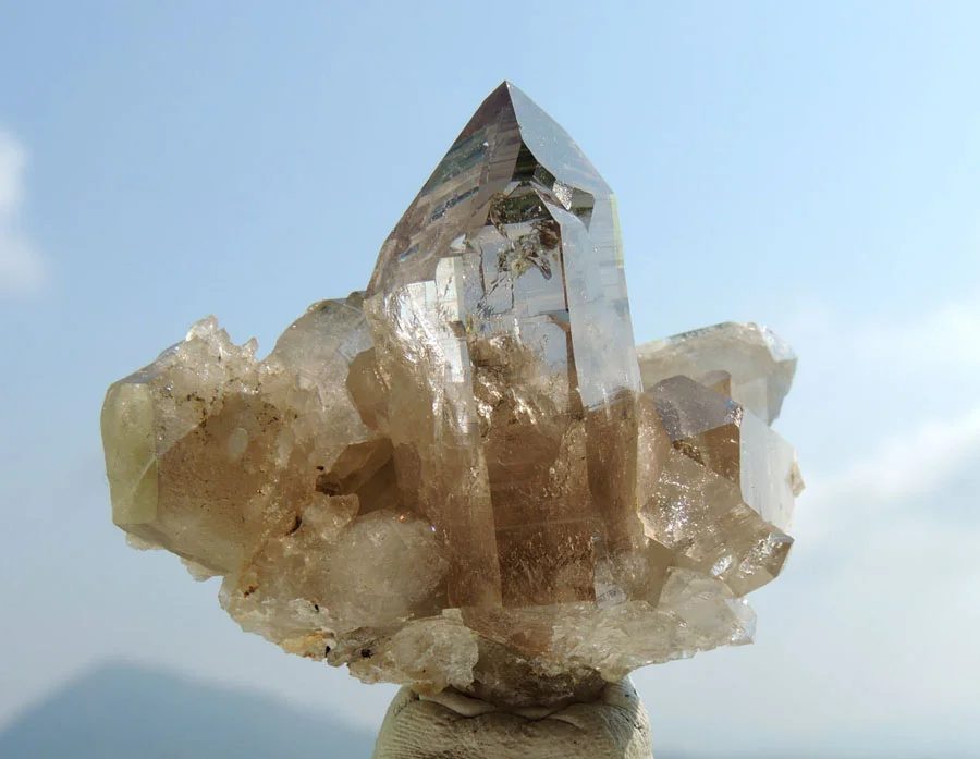 Mineral photo of Quartz from locality Mt. Blanc Massif, France