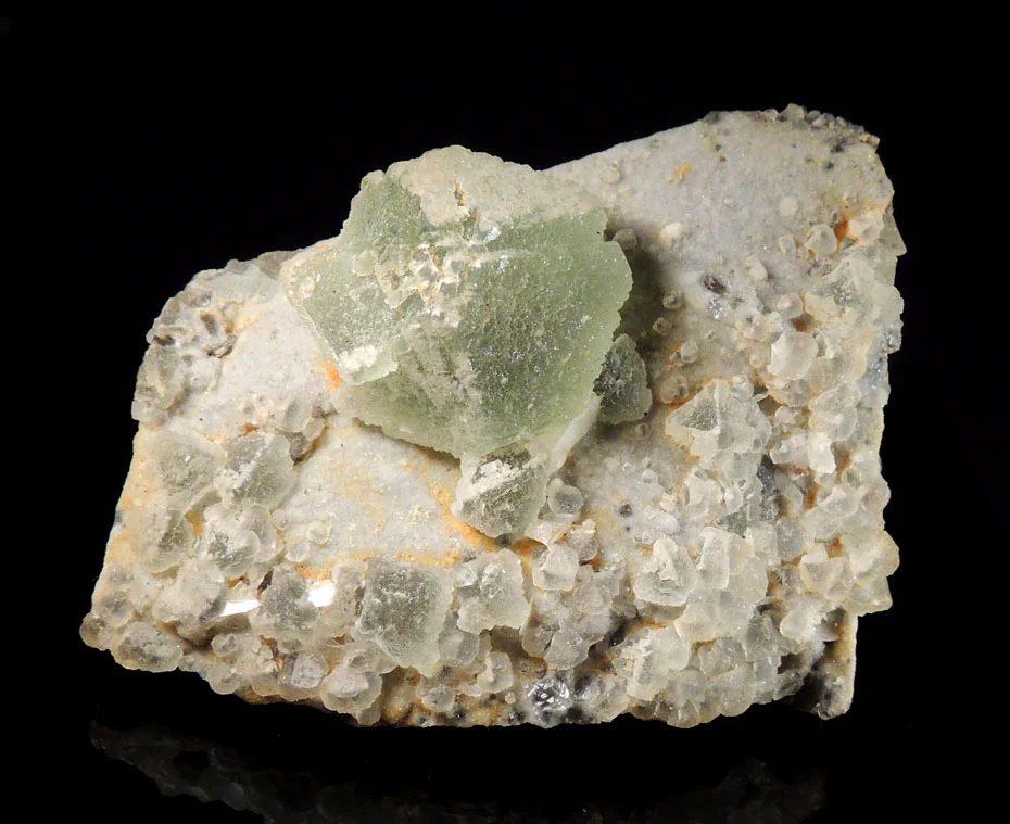 Mineral photo of Fluorite from locality Dalnegorsk, Russia