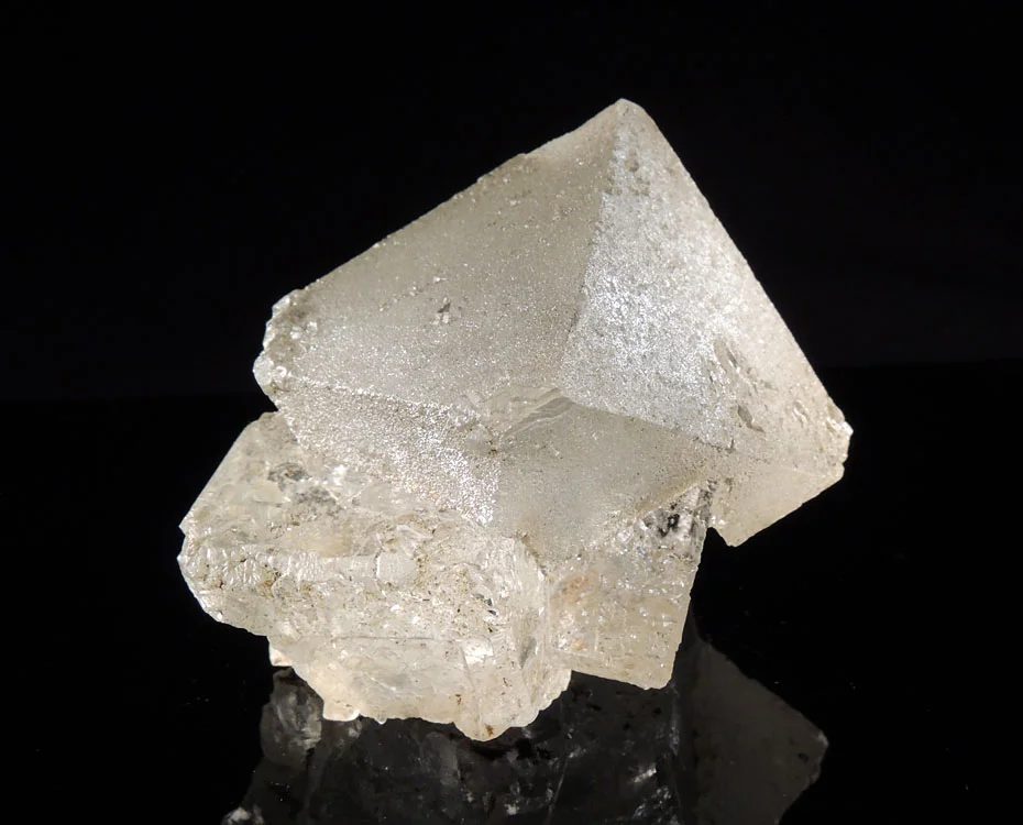 Mineral photo of Fluorite from locality Dalnegorsk, Russia