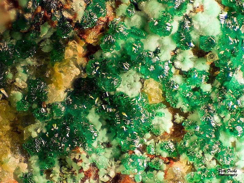 Mineral photo of Brochantite from locality Krupka, Czech Republic