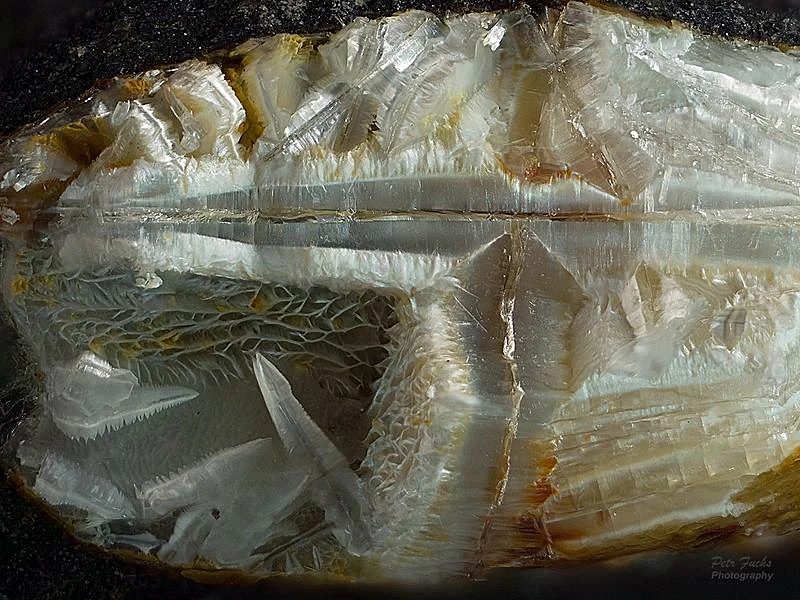 Erionite, Lévyne