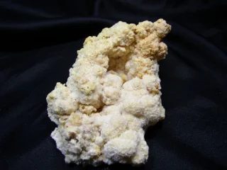 Mineral photo of Alunogen from locality Dubník, Slovakia