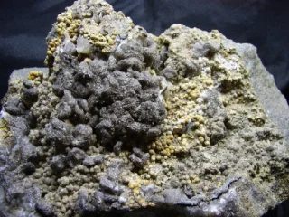 Calcite, Limonite