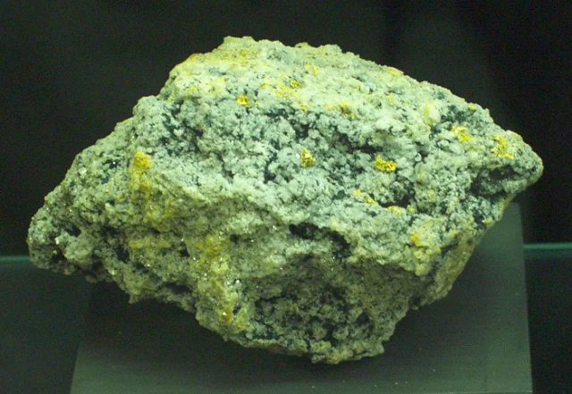 Mineral photo of Gold from locality Zlaté Hory, Czech Republic