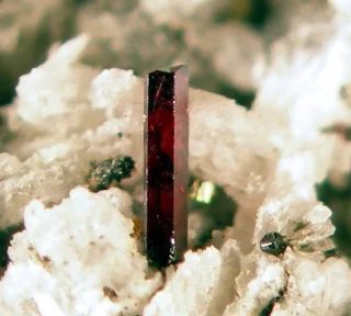 Mineral photo of Pyragyrite from locality Hodruša-Hámre, Slovakia