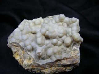 Quartz (var. chalcedony)