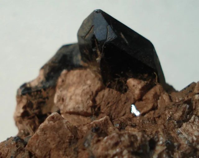 Quartz (var. smoky)