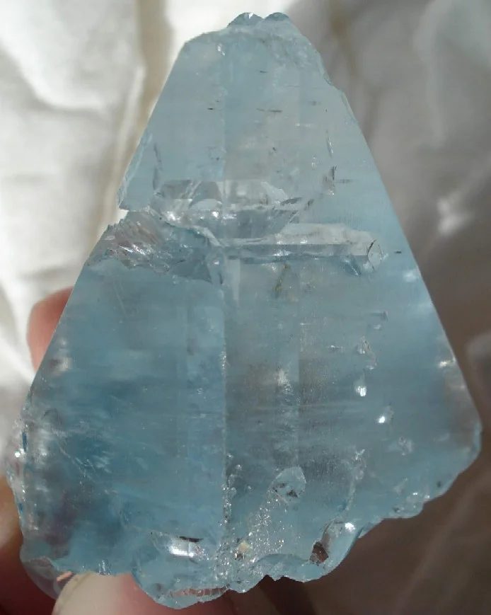 Mineral photo of Topaz from locality Virgem de Lapa, Brazil