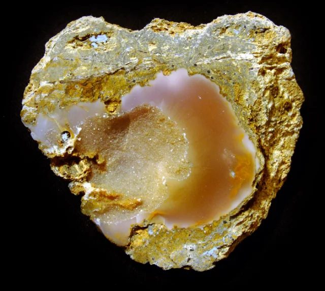 Quartz (var. chalcedony)