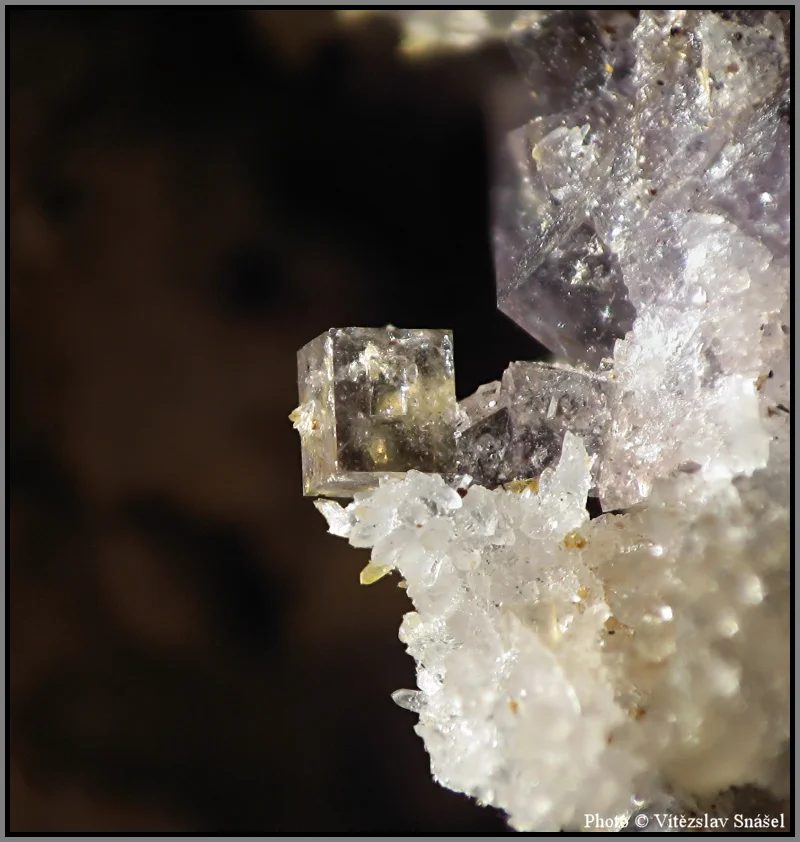 Mineral photo of Fluorite from locality Budjgar, Mongolia