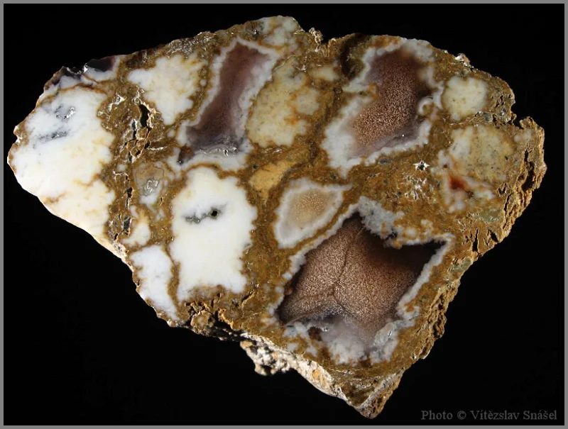 Quartz (var. chalcedony)