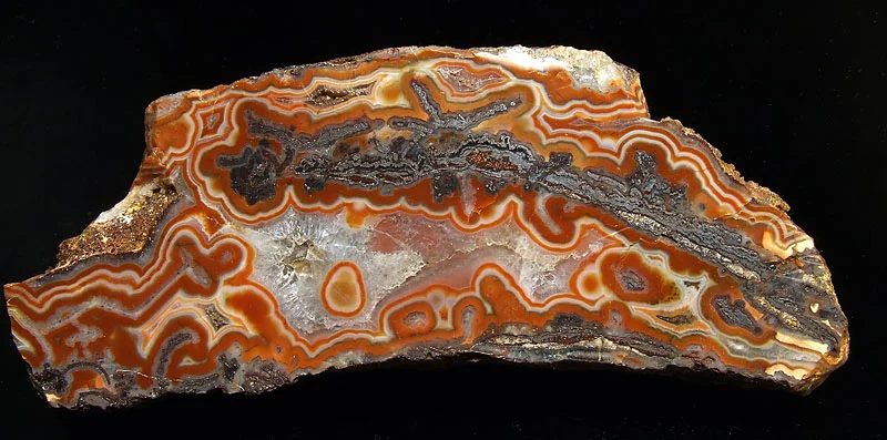 Mineral photo of Agate from locality Horní Halže, Czech Republic