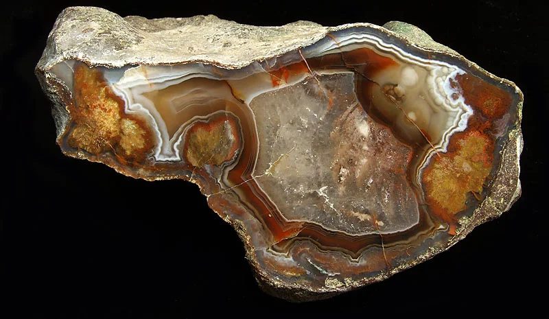 Mineral photo of Agate from locality Doubravice, Czech Republic