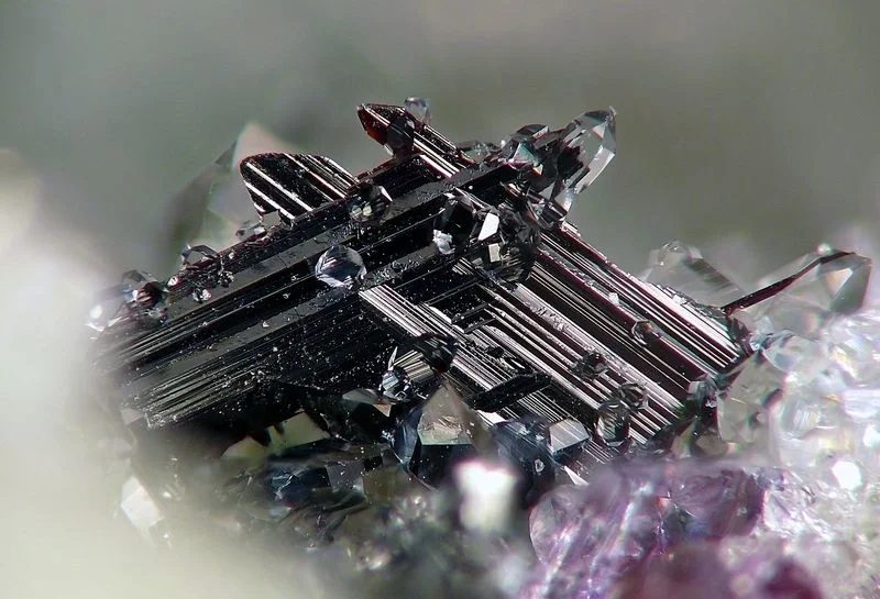 Ferberite, Quartz