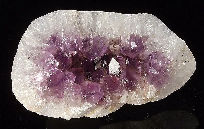 Mineral photo of Quartz (var. amethyst) from locality Rváčov, Czech Republic
