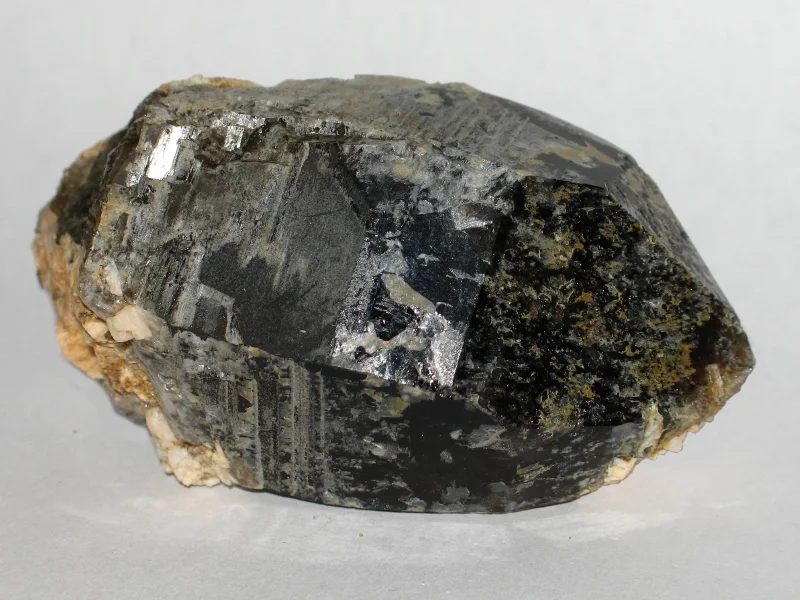 Quartz (var. smoky)
