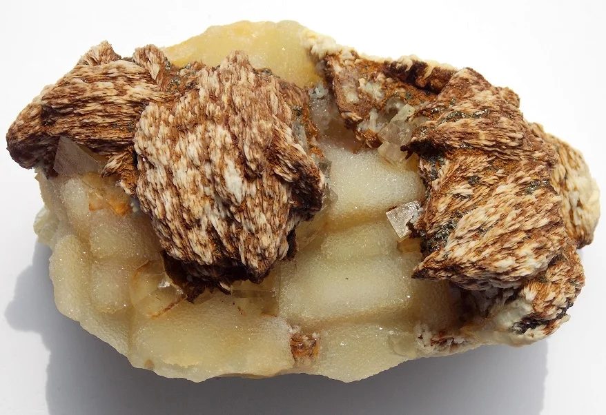 Mineral photo of Baryte, Fluorite from locality Běstvina, Czech Republic