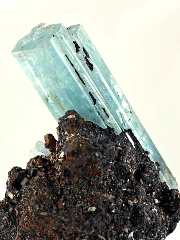 Beryl (var. aquamarine)