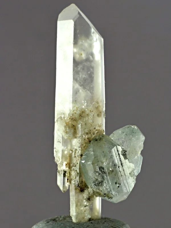 Phenakite, Quartz