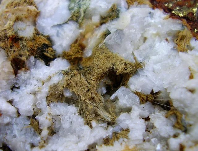 Mineral photo of Actinolite from locality Habry, Czech Republic