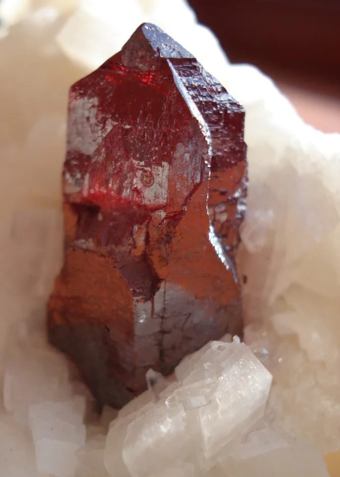 Mineral photo of Cinnabar from locality Tongren, China