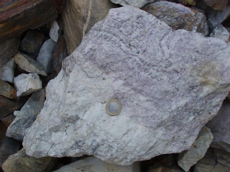 Mineral photo of Lepidolite from locality Fe-Li-Sn Deposit, La Fregeneda, Salamanca, Castile and Leon, Spain