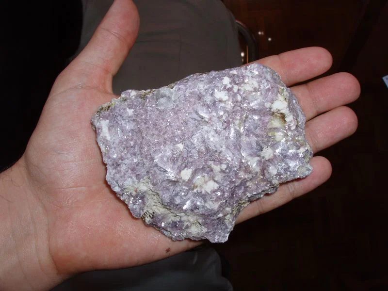 Mineral photo of Lepidolite from locality Gonçalo - Seixo Amarelo (Guarda), Portugal