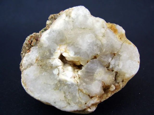 Quartz (var. chalcedony)