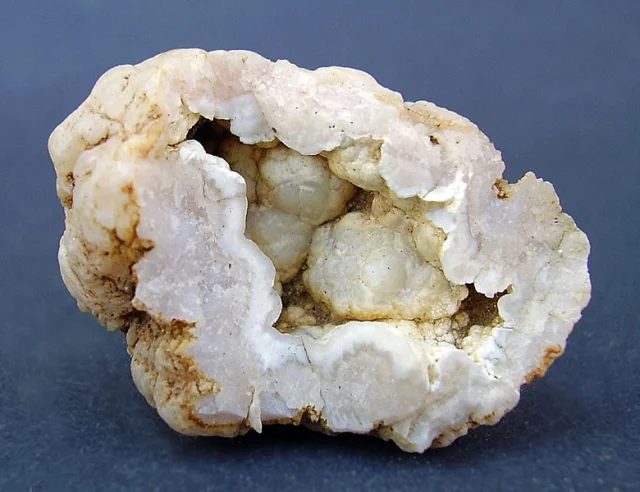 Mineral photo of Quartz (var. chalcedony) from locality Brno, Černovice, Czech Republic