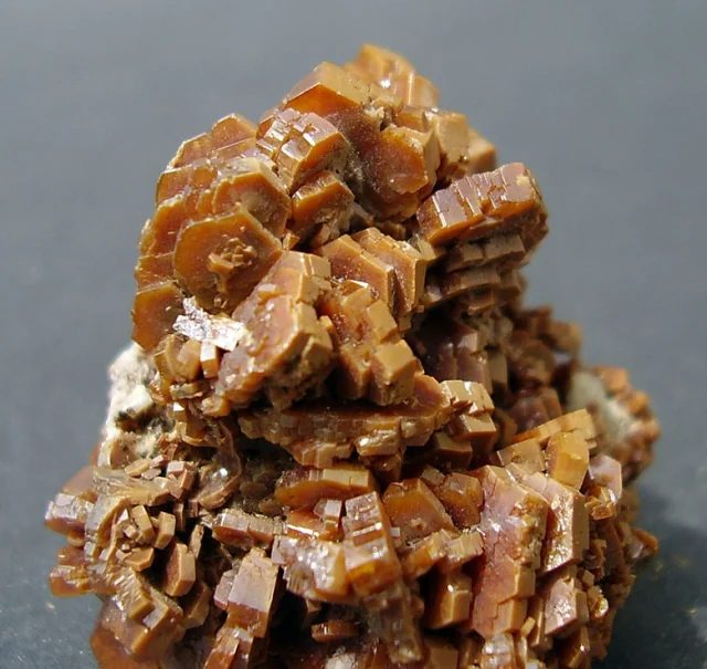 Mineral photo of Vanadinite from locality Mibladen, Morocco