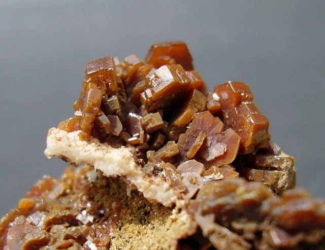 Mineral photo of Vanadinite from locality Mibladen, Morocco