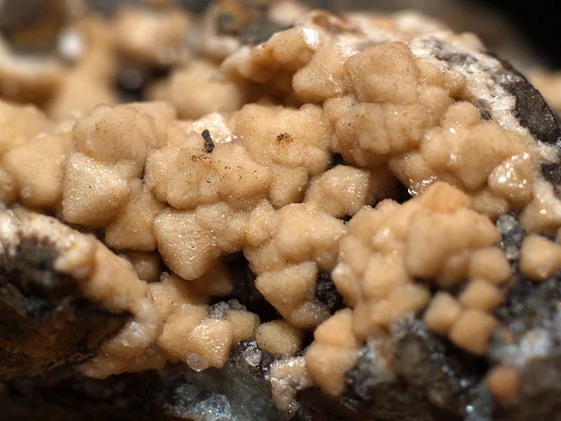 Phillipsite-(Ca)