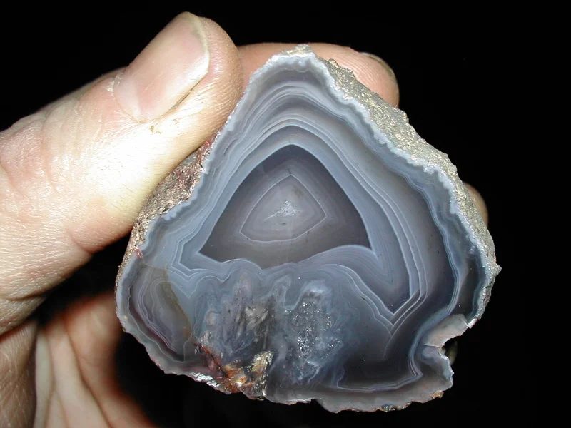Mineral photo of Agate from locality Morcinov, Czech Republic