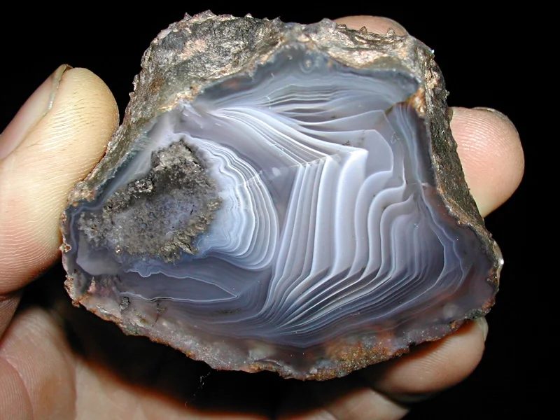 Mineral photo of Agate from locality Morcinov, Czech Republic