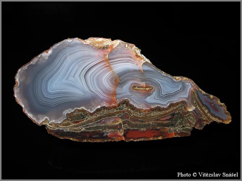 Mineral photo of Agate from locality Morcinov, Czech Republic