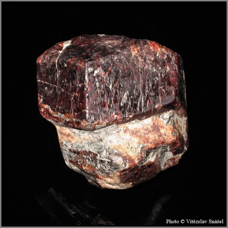 Mineral photo of Almandine from locality Zillertall, Austria