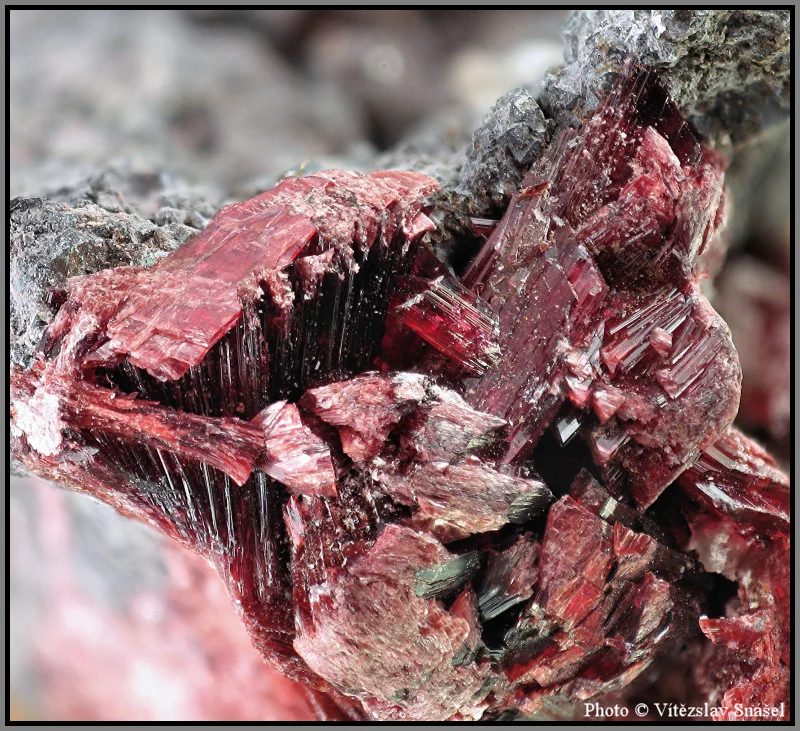 Mineral photo of Erythrite from locality Bou Azzer, Morocco