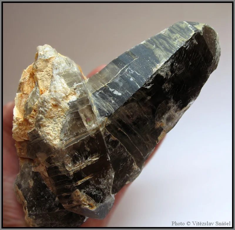Quartz (var. smoky)