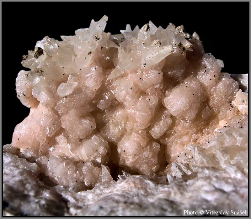 Mineral photo of Calcite, Rhodochrosite from locality Banská Štiavnica, Slovakia