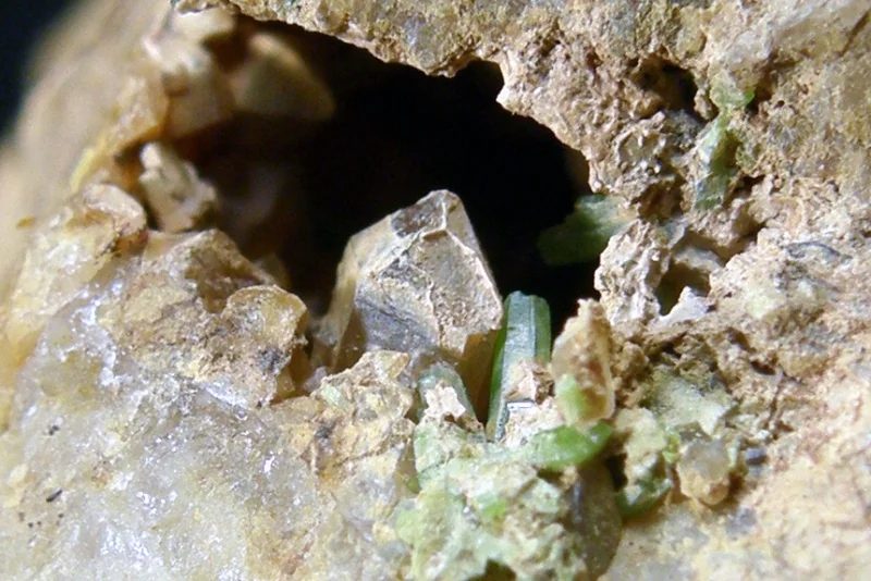 Mineral photo of Pyromorphite from locality Čiháň, Czech Republic